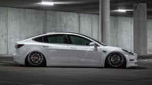 Load image into Gallery viewer, Tesla Model Y 20-22 Air Lift Performance 3P Air Suspension with KS RACING Air Struts