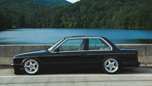 Load image into Gallery viewer, BMW 3-Series E30 82-93 Air Lift Performance 3P Air Suspension with KS RACING Air Struts
