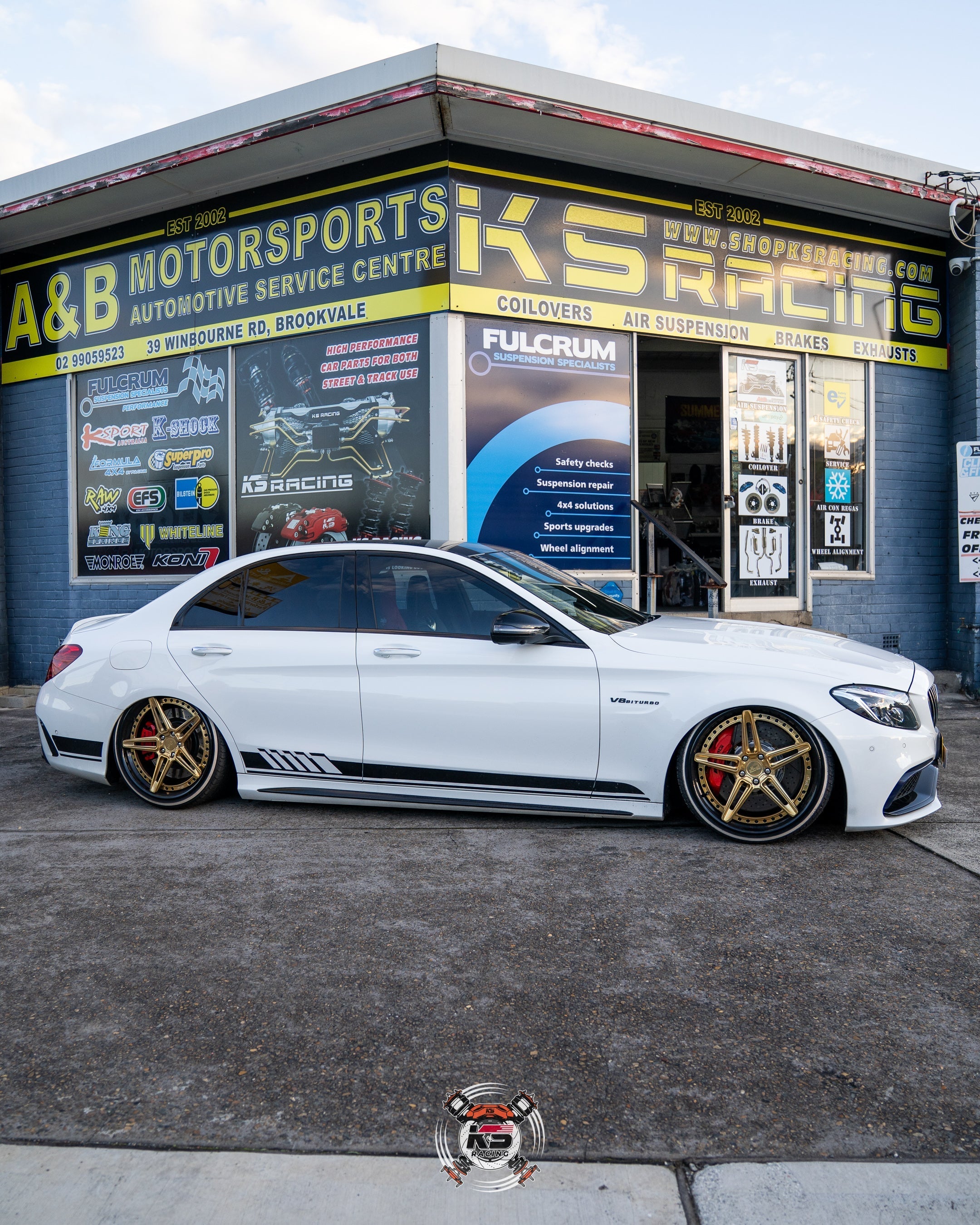 BAGGED C63S AMG SITTING FLUSH ON THE GROUND. – KS RACING