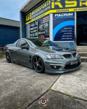 Load image into Gallery viewer, HSV VF GTS / CLUBSPORT / MALOO / SENATOR Premium Wireless Air Suspension Kit - KS RACING