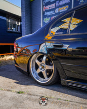 Load image into Gallery viewer, KS RACING Ford Falcon BA-BF Rear Only Air Suspension Kit - Wireless Remote