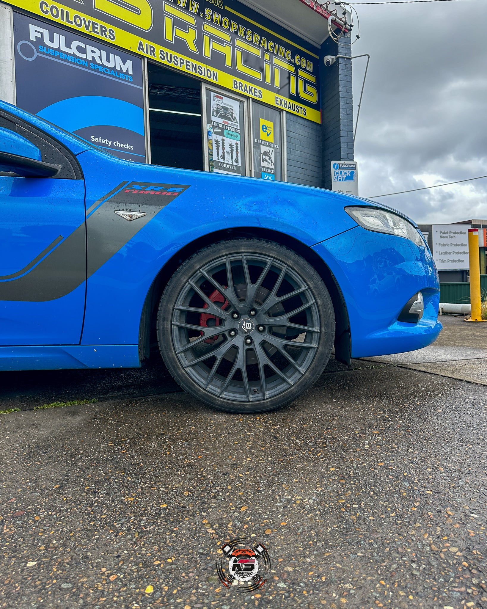 Ford Falcon FG Air Suspension Air Struts Front Only with Fixed Top - K ...