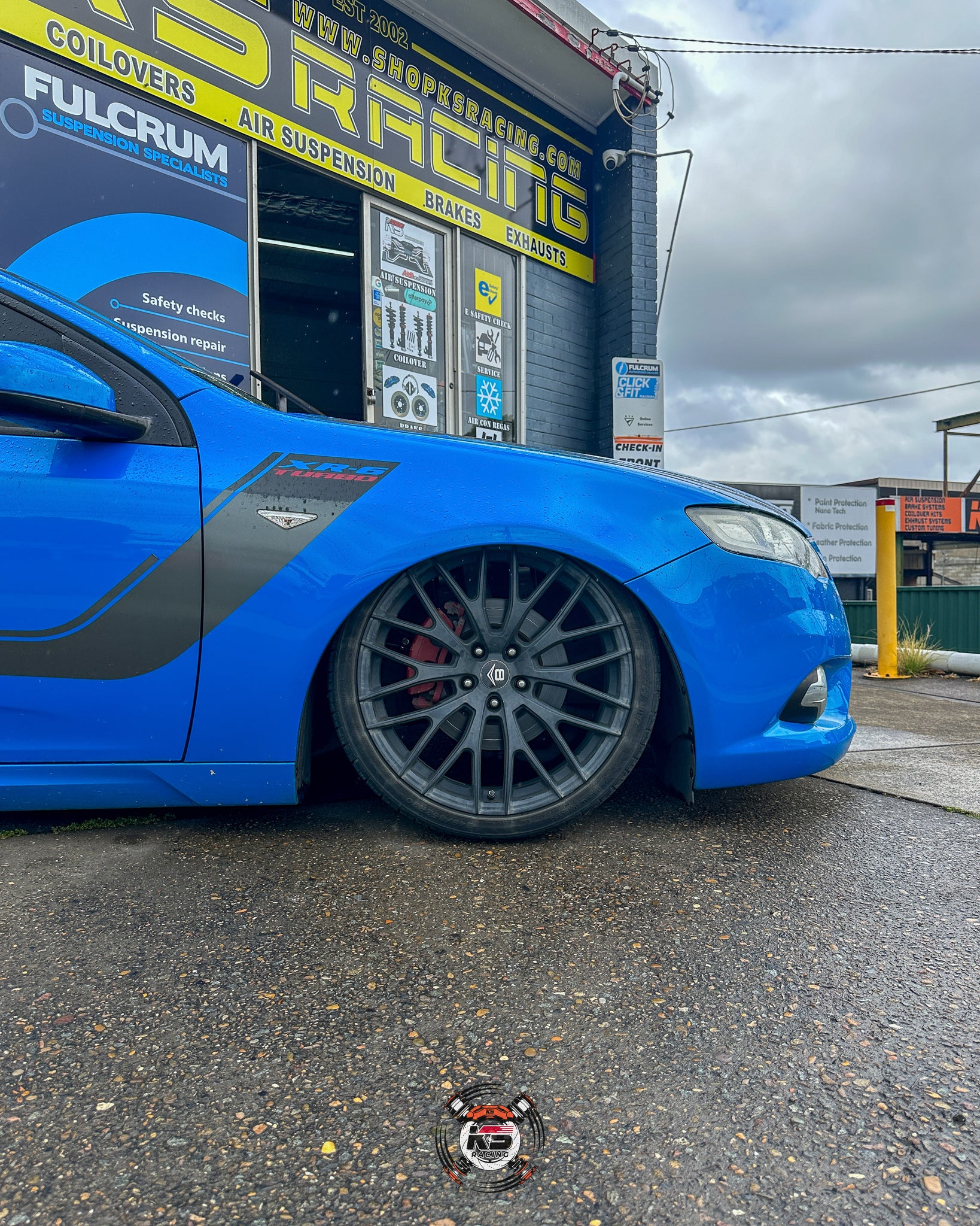 Ford Falcon FG Air Suspension Air Struts Front Only with Fixed Top - K ...