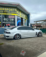 Load image into Gallery viewer, HSV VE GTS / CLUBSPORT / MALOO / SENATOR Premium Wireless Air Suspension Kit - KS RACING
