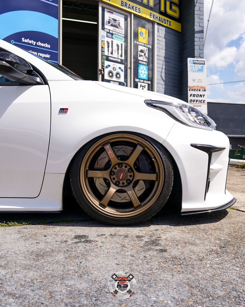 Toyota GR Yaris 20-UP Air Lift Performance 3P Air Suspension with KS RACING Air Struts