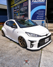 Load image into Gallery viewer, Toyota GR Yaris 20-UP Air Lift Performance 3P Air Suspension with KS RACING Air Struts