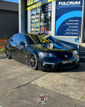 Load image into Gallery viewer, HSV VE Clubsport Air Lift Performance 3P Air Suspension with KS RACING Air Struts