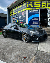 Load image into Gallery viewer, Holden Commodore VE/VF/WM/WN/HSV/Statesman Complete Kit