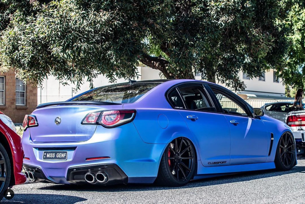 HSV VF CLUBSPORT SPORTING THE KS RACING PREMIUM WIRELESS AIR SUSPENSION KIT WITH KSPORT PERFORMANCE AIR RIDE AIR STRUTS IN BOTH THE FRONT AND REAR. 