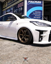 Load image into Gallery viewer, Toyota GR Yaris 20-UP Premium Wireless Air Suspension Kit - KS RACING