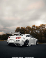 Load image into Gallery viewer, Nissan Skyline R35 GTR 07-UP Air Lift Performance 3P Air Suspension with KS RACING Air Struts