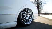 Load image into Gallery viewer, Mercedes Benz E180 10-16 Air Lift Performance 3P Air Suspension with KS RACING Air Struts