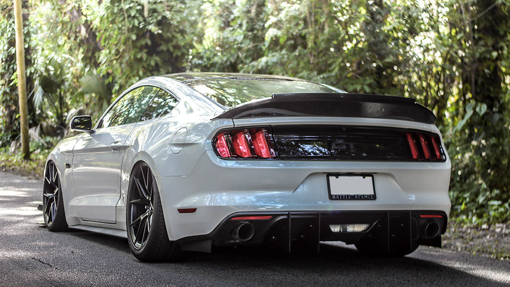 Ford Mustang S550 15-22 Air Lift Performance 3P Air Suspension with KS RACING Air Struts