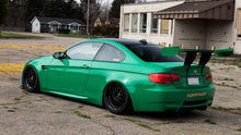Load image into Gallery viewer, BMW M3 07-13 Air Lift Performance 3P Air Suspension with KS RACING Air Struts